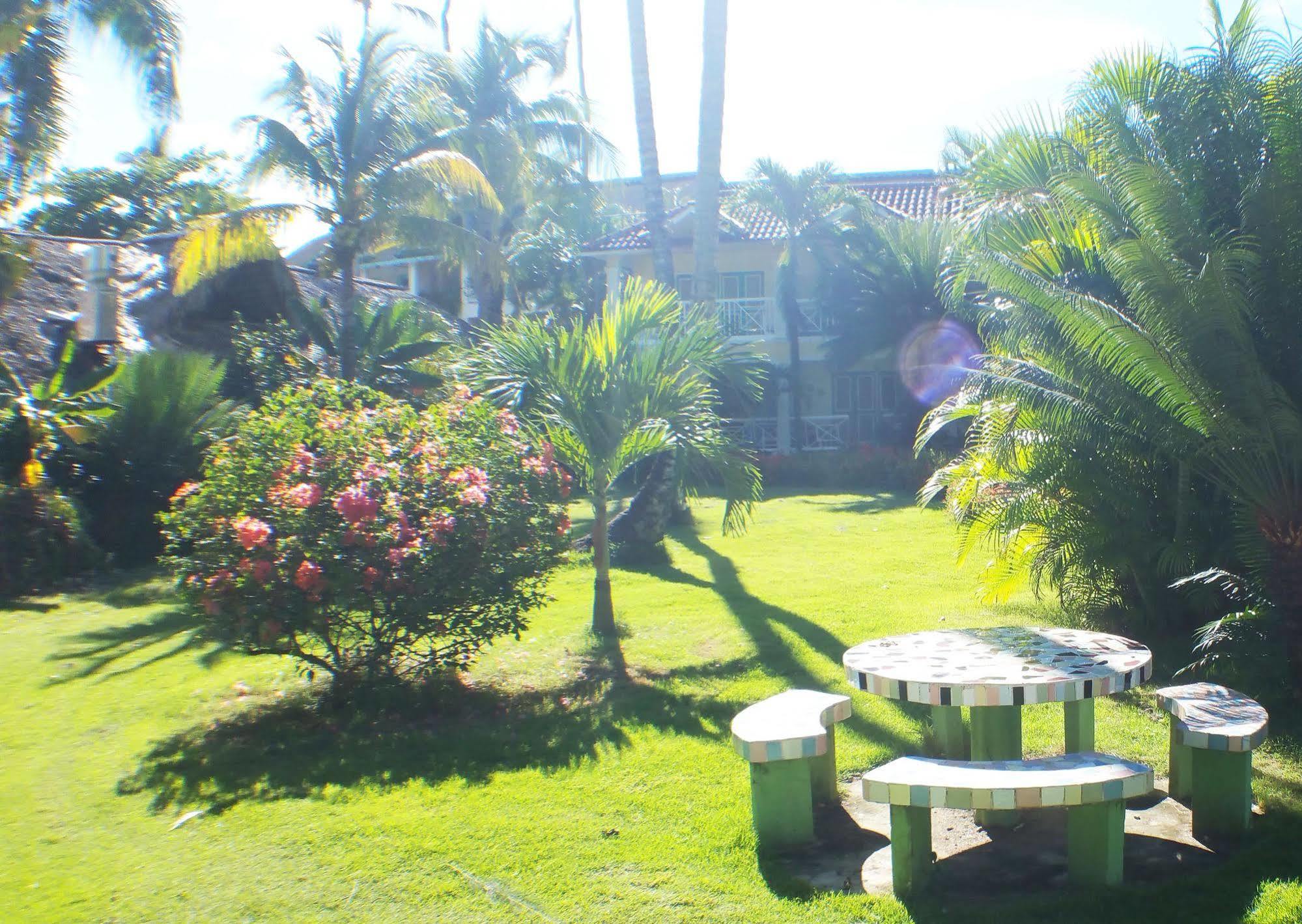 Hotel Los Pinos Las Terrenas Dış mekan fotoğraf